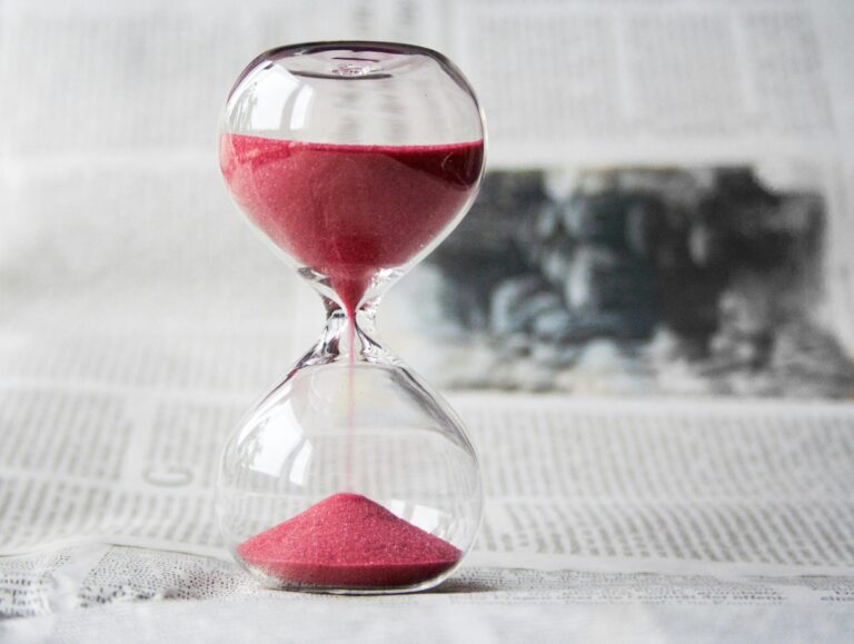 hourglass-time-hours-sand-39396-39396.jpg